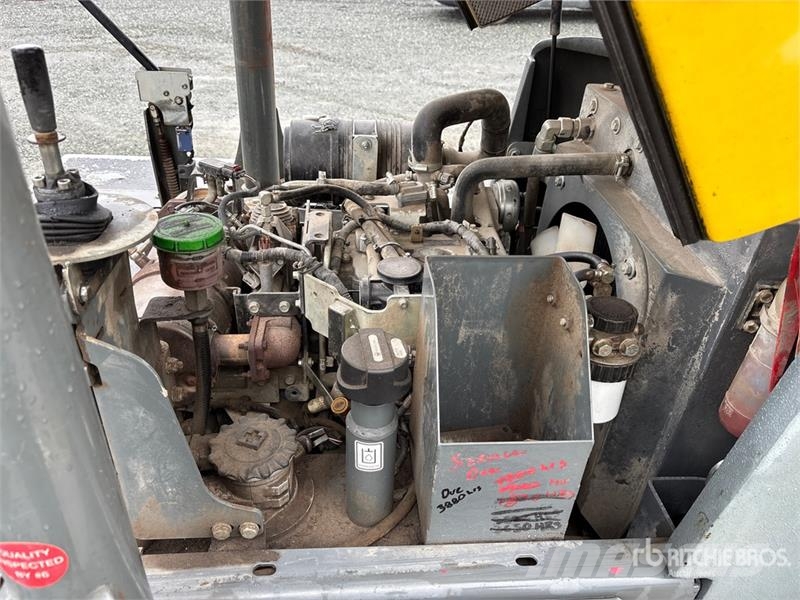 Wacker Neuson 3001 翻斗车\公路型自卸车