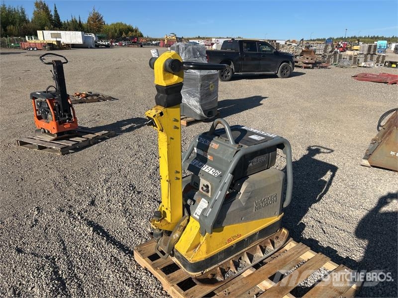 Wacker Neuson Vibratory Plate Compactor دكاكات أفقية