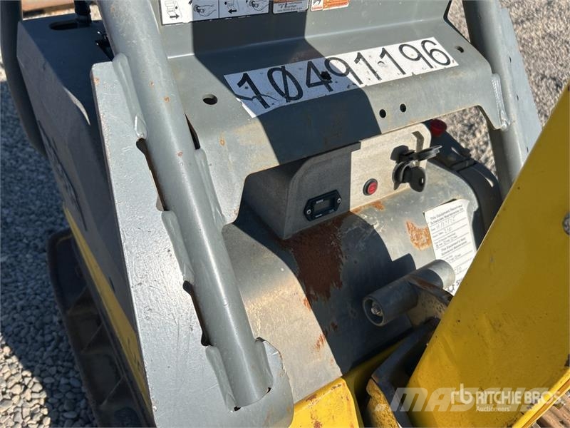 Wacker Neuson Vibratory Plate Compactor دكاكات أفقية