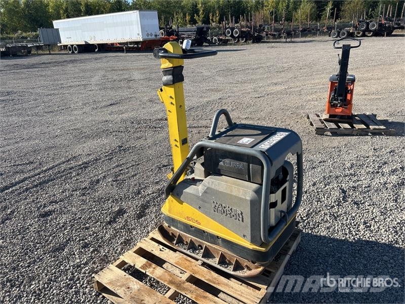 Wacker Neuson Vibratory Plate Compactor دكاكات أفقية