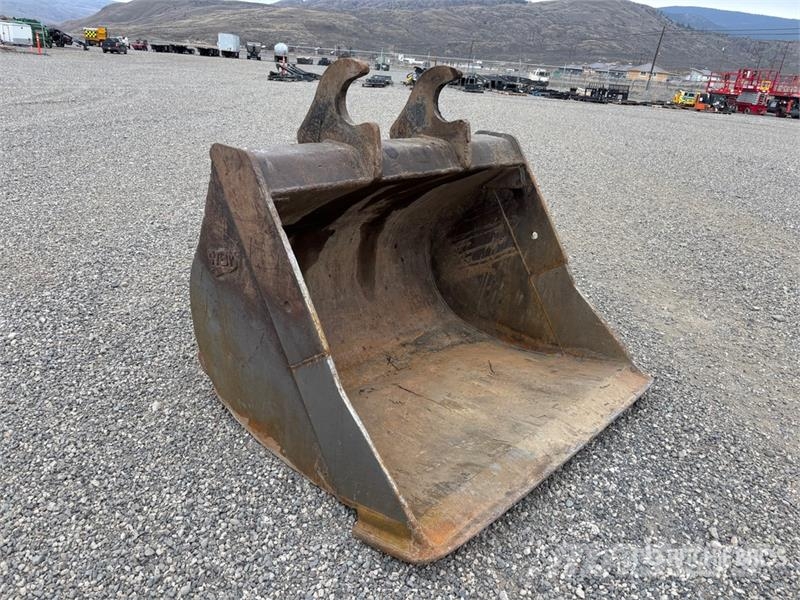 WBM 64 in Q/C Cleanup Excavator Bucket دلاء