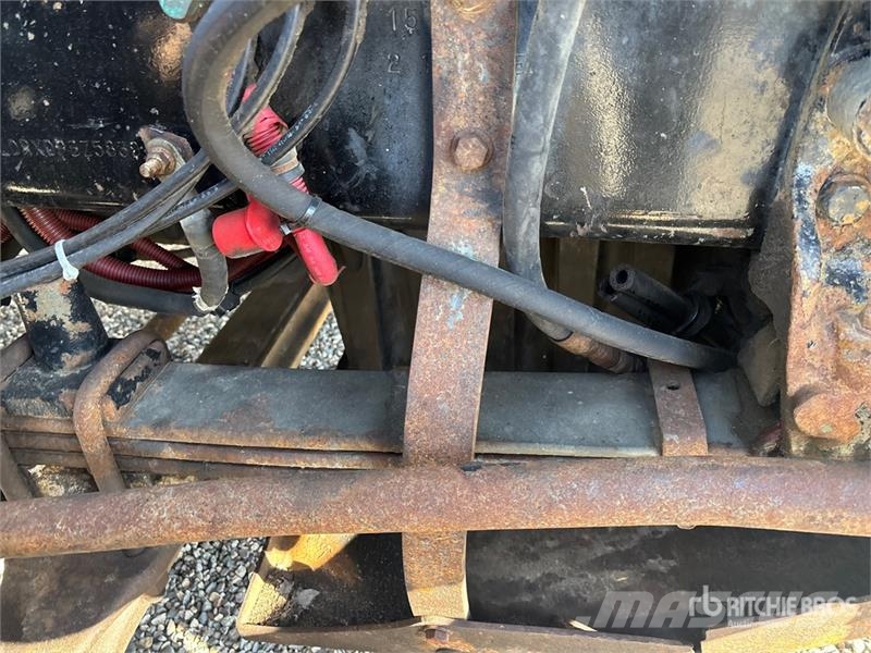 Western Star 4900 6x4 Logging T/A Sleeper Truck Tractor وحدات الجر