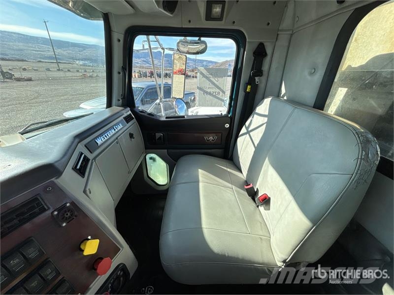 Western Star 4900 6x4 Logging T/A Sleeper Truck Tractor وحدات الجر
