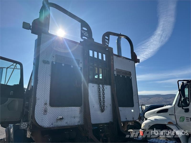 Western Star 4900 6x4 Logging T/A Sleeper Truck Tractor وحدات الجر