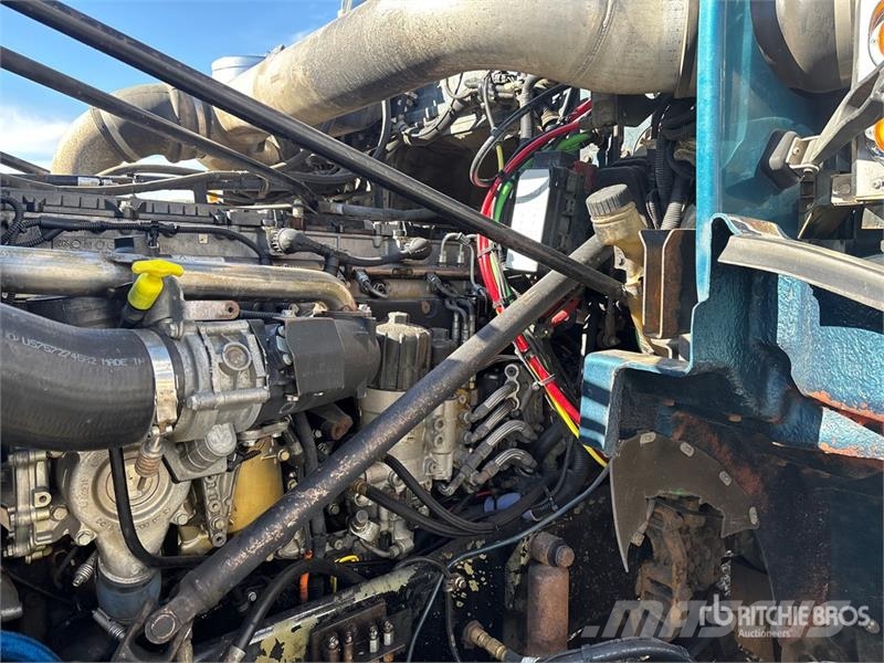 Western Star 4900 6x4 Logging T/A Sleeper Truck Tractor وحدات الجر