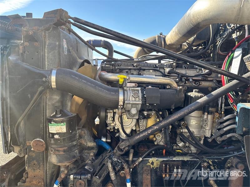 Western Star 4900 6x4 Logging T/A Sleeper Truck Tractor وحدات الجر