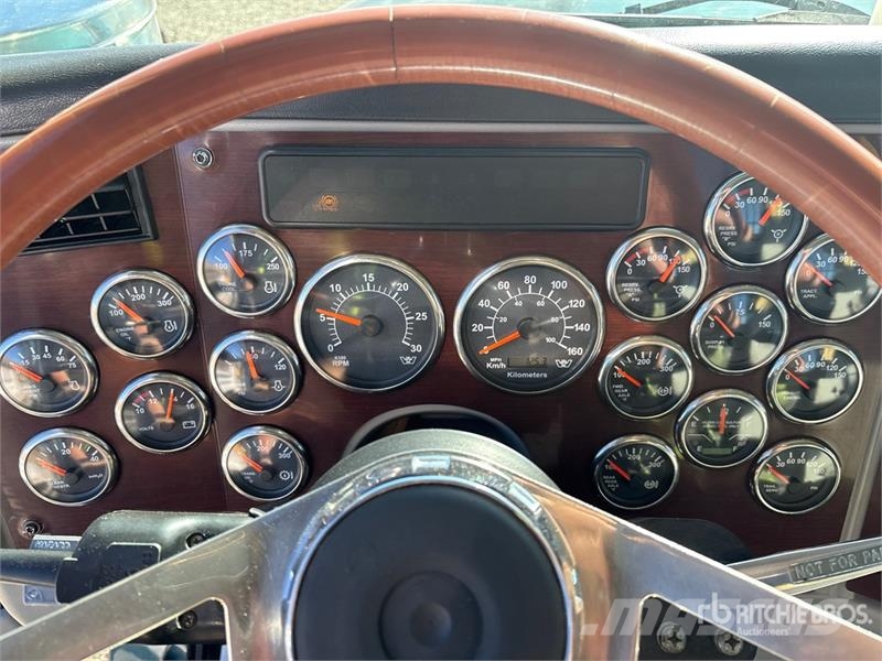 Western Star 4900 6x4 Logging T/A Sleeper Truck Tractor وحدات الجر