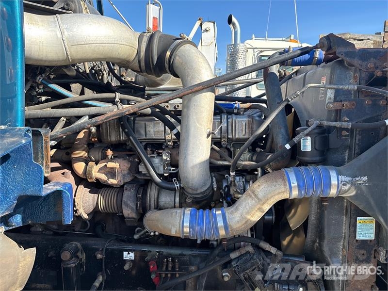 Western Star 4900 6x4 Logging T/A Sleeper Truck Tractor وحدات الجر