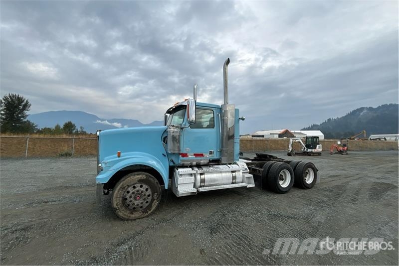 Western Star 4900 FA 6x4 T/A Day Cab Truck Tractor Trekkers