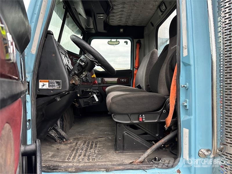 Western Star 4900 FA 6x4 T/A Day Cab Truck Tractor Trekkers