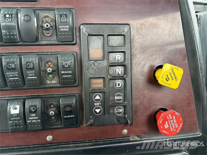 Western Star 4900 FA 6x4 T/A Day Cab Truck Tractor Trekkers