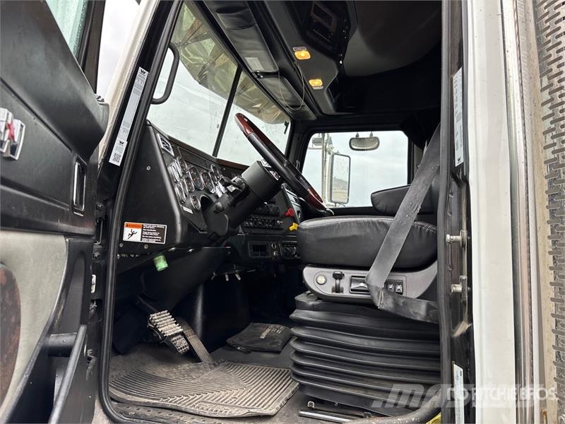 Western Star 4900 SA 6x4 Heavy Haul T/A Sleeper Truck Tractor Tracteur routier