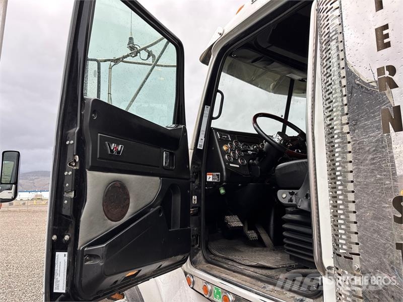 Western Star 4900 SA 6x4 Heavy Haul T/A Sleeper Truck Tractor Tracteur routier