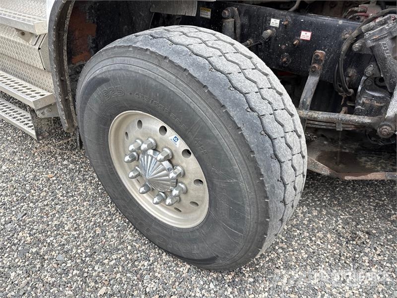 Western Star 4900 SA 6x4 Heavy Haul T/A Sleeper Truck Tractor Tracteur routier