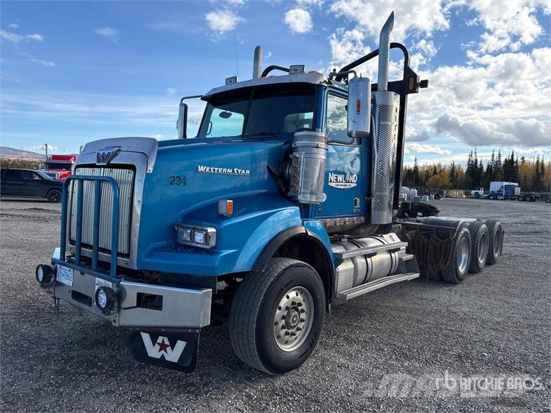 Western Star 4900SA شاحنات أشجار