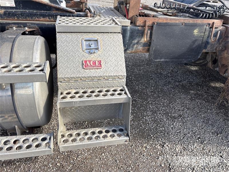 Western Star 4900SA شاحنات أشجار