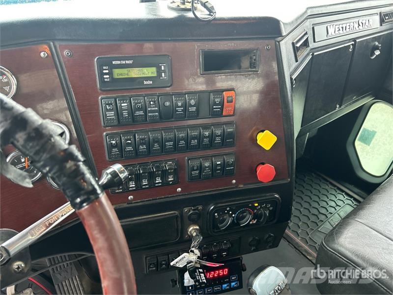 Western Star 4900SA وحدات الجر