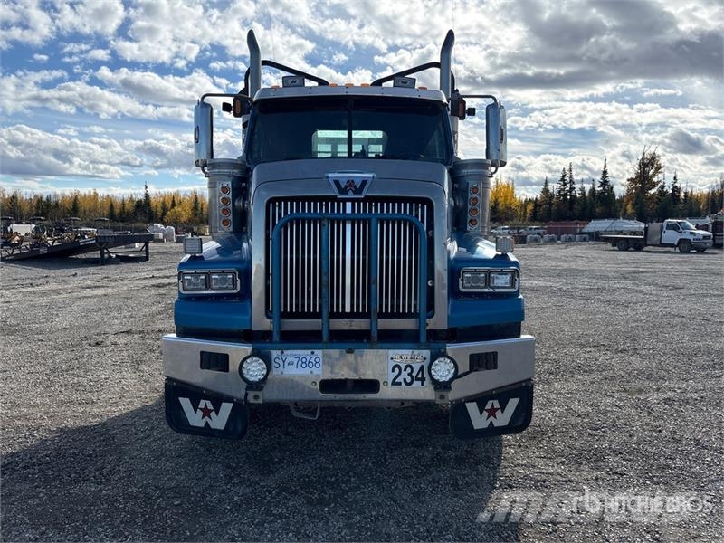 Western Star 4900SA شاحنات أشجار