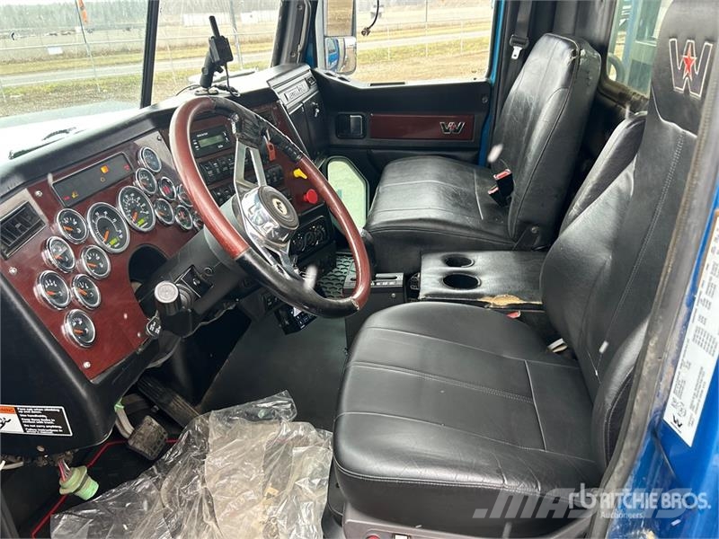 Western Star 4900SA وحدات الجر