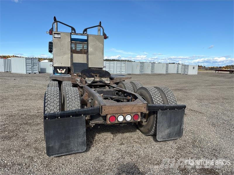 Western Star 4900SA شاحنات أشجار