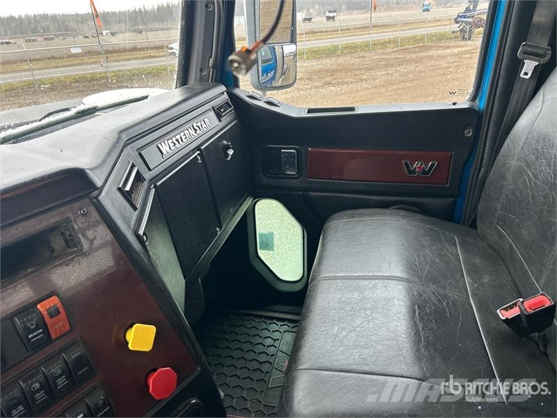 Western Star 4900SA وحدات الجر