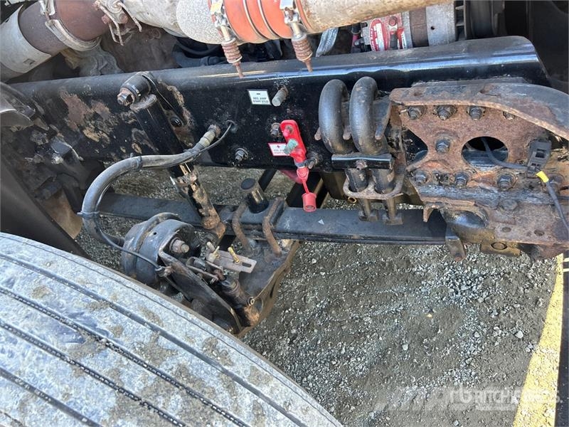 Western Star 5700 6x4 T/A Sleeper Truck Tractor Sadulveokid
