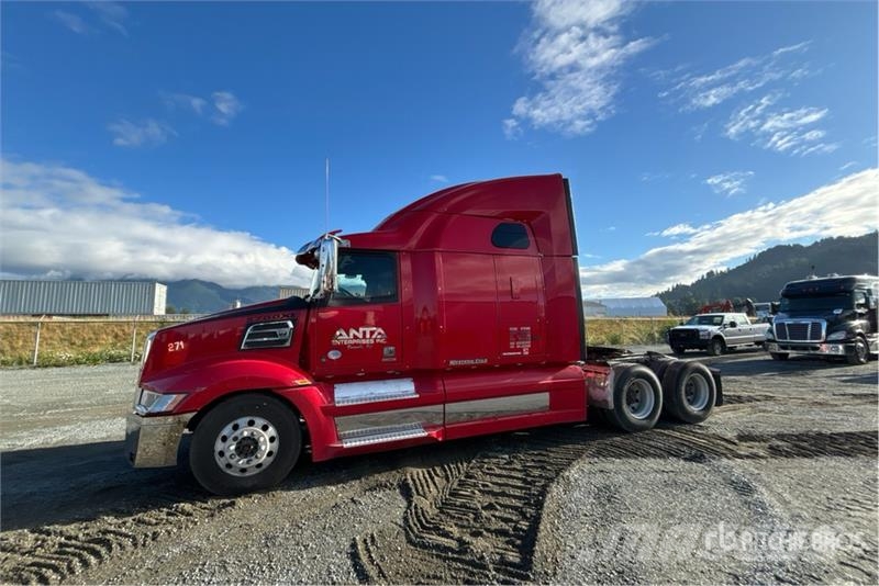 Western Star 5700 6x4 T/A Sleeper Truck Tractor Traktorske jedinice