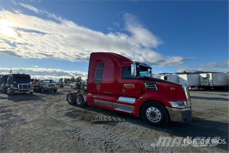 Western Star 5700 6x4 T/A Sleeper Truck Tractor Traktorske jedinice