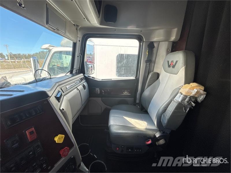 Western Star 5700 6x4 T/A Sleeper Truck Tractor Trekkers