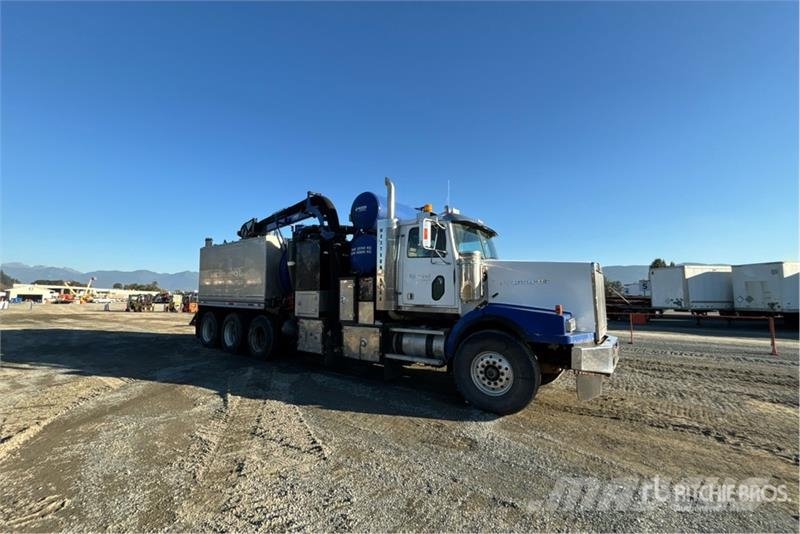 Western Star on  Western Star 4900 8x6 Vacuum Tanker Truck Paine-/imuautot
