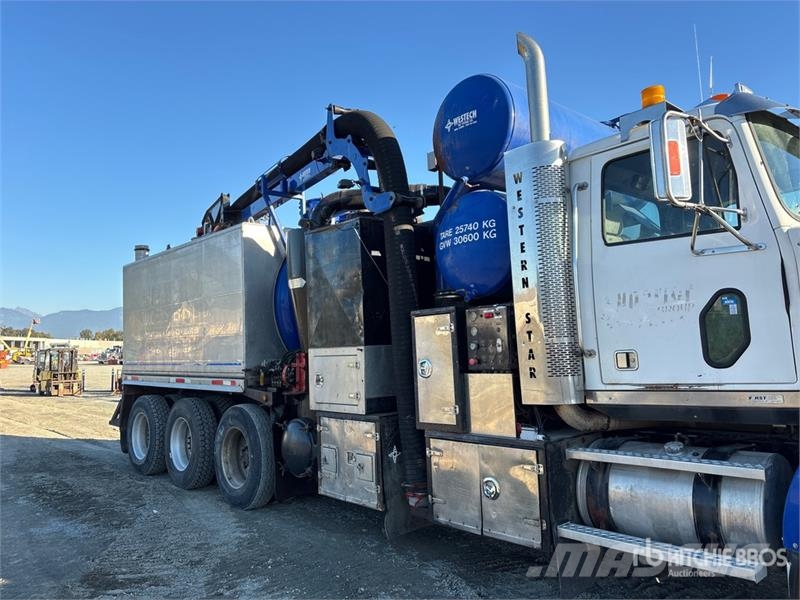 Western Star on  Western Star 4900 8x6 Vacuum Tanker Truck Paine-/imuautot