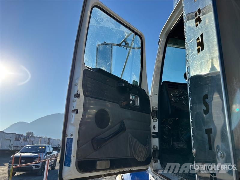 Western Star on  Western Star 4900 8x6 Vacuum Tanker Truck Paine-/imuautot