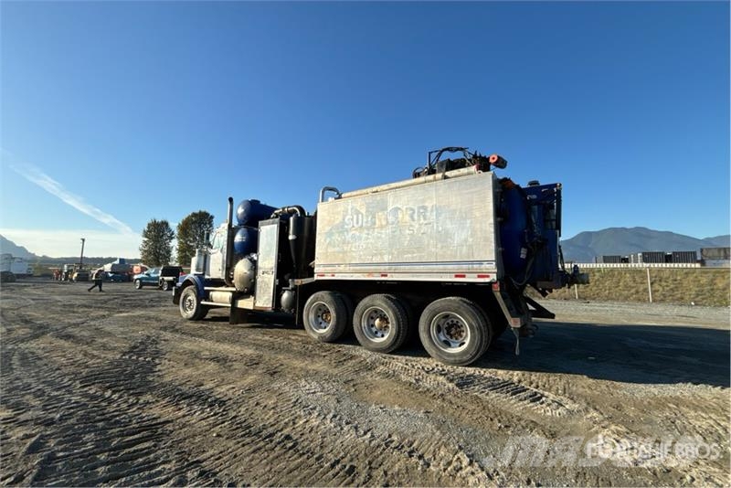 Western Star on  Western Star 4900 8x6 Vacuum Tanker Truck Paine-/imuautot