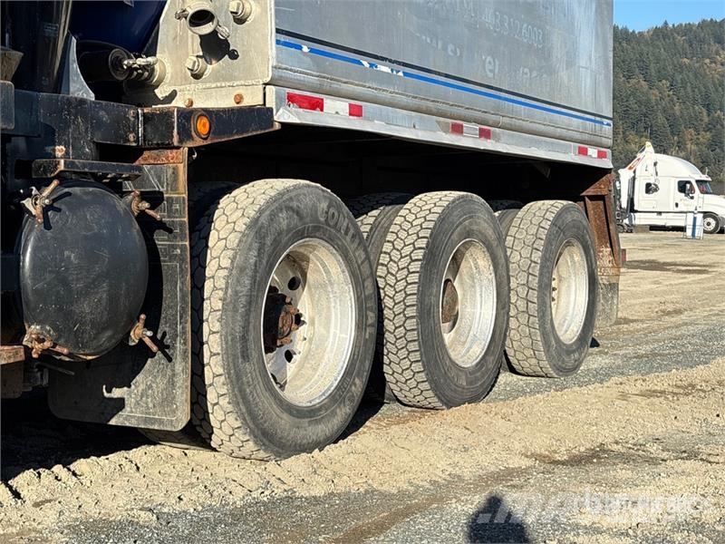 Western Star on  Western Star 4900 8x6 Vacuum Tanker Truck Paine-/imuautot