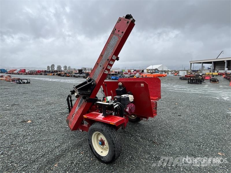 Wheatheart Heavyhit Tow-Behind Post Pounder Karja-aidat