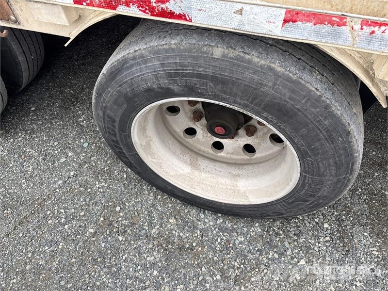 Wilson 50 ft Tri/A Step Deck Trailer Blokvogn