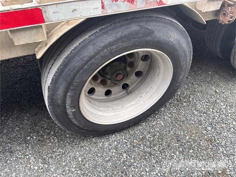 Wilson 51 ft Tri/A Step Deck Trailer Lavetit