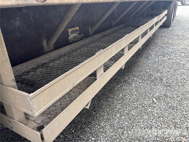 Wilson 51 ft Tri/A Step Deck Trailer Lavetit