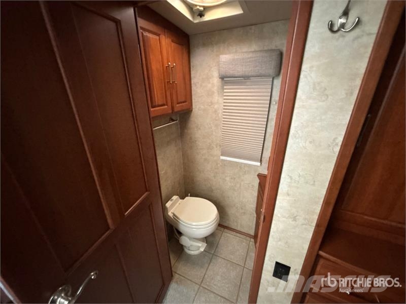 Winnebago Motor Home Autocaravanas e Caravanas