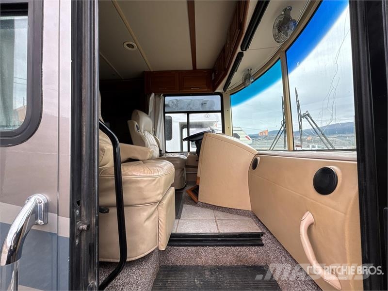 Winnebago Motor Home Autocaravanas e Caravanas
