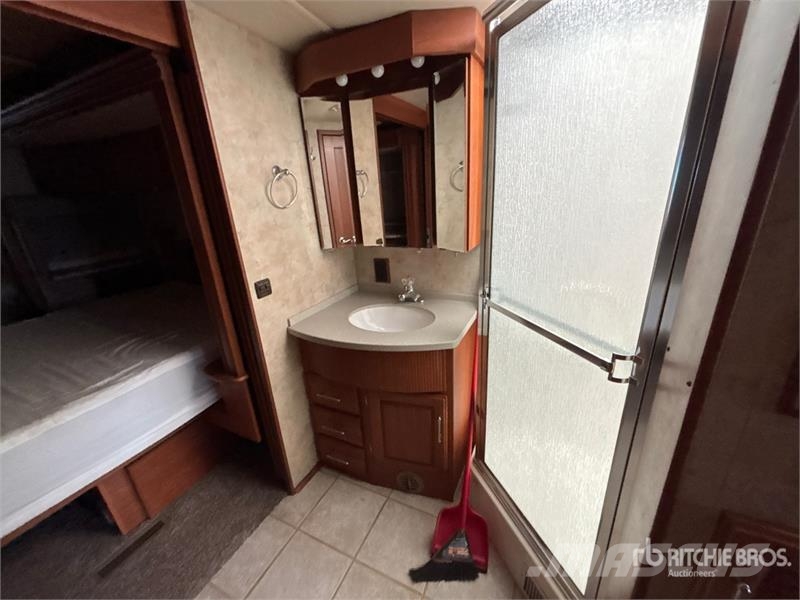 Winnebago Motor Home Autocaravanas e Caravanas