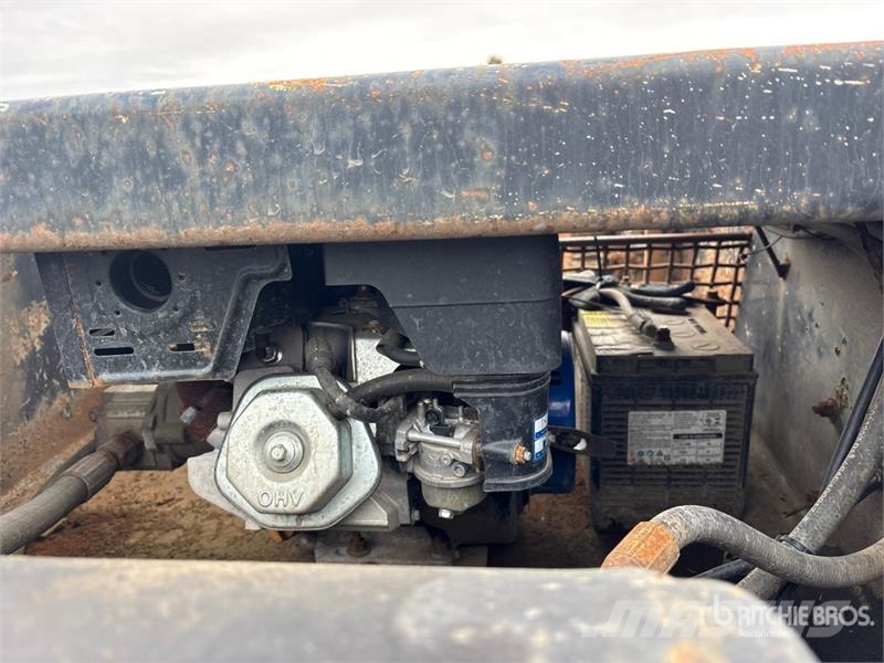Witzco Challenger Challenger RG50 Tri/A Lowboy Trailer Низькорамні причепи