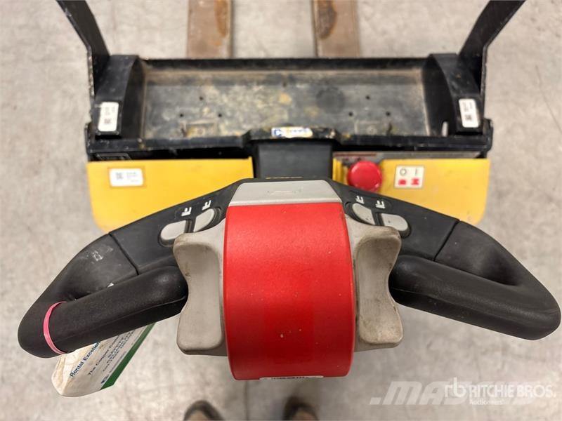 Yale MPB045VG Electric Pallet Jack Kézi raklapemelő