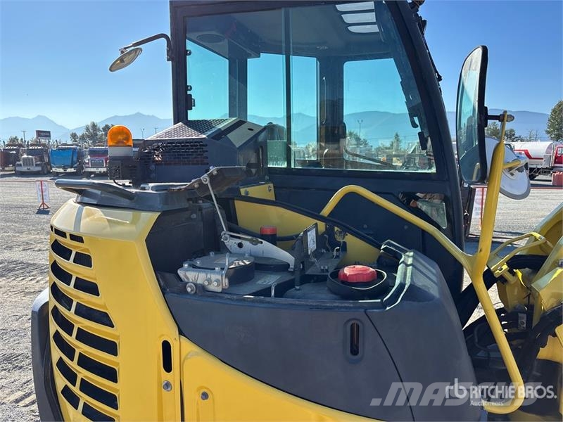 Yanmar SV100-2A Tracked Excavator Paletli ekskavatörler