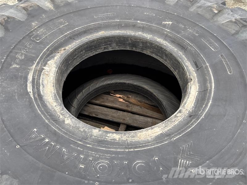 Yokohama 29.5x25 Tires - Fits Cat 980 Gumiabroncsok, kerekek és felnik