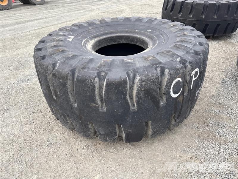Yokohama 29.5x25 Tires - Fits Cat 980 Gumiabroncsok, kerekek és felnik