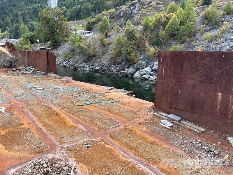 Zidell 156 ft Barge مكونات أخرى