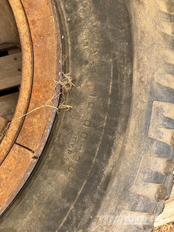 10.00-20 Tire Kiti naudoti statybos komponentai