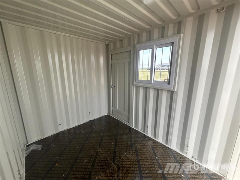 10 ft Multi-Door Storage Container Varastokontit