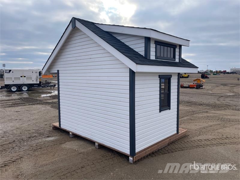  10 ft x 7.6 ft x 11 ft Playhouse (Unused) Andre komponenter